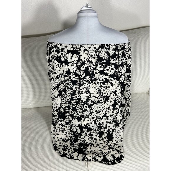 Three Eighty Two Black White Floral Ladies Shirt, Bottom Ties, Size Large - Picture 3 of 7